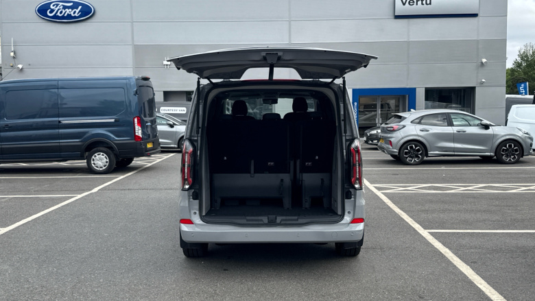 Ford Tourneo Custom 340 L1 Electric Rwd 160kW 65kWh H1 Titanium X 8 seater Auto